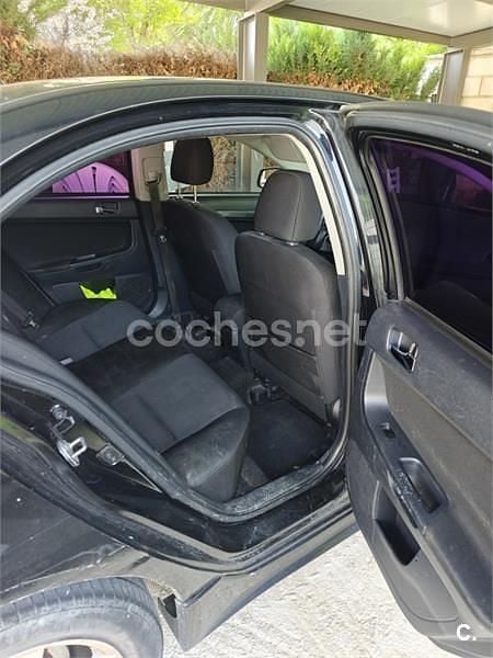 Usado Mitsubishi Lancer Inform 140 CV (102 kW) 2008 Negro Berlina