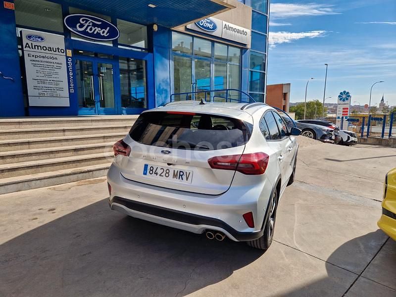 Usado Ford Focus Active 155 CV (114 kW) 2024 Gris / plata Berlina