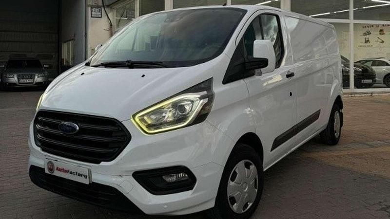 Usado Ford Tourneo Titanium 131 CV (96 kW) 2018 Blanco Monovolumen