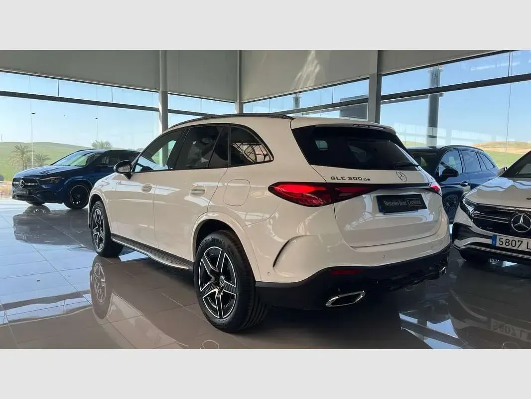Usado Mercedes GLC300de 333 CV (244 kW) 2025 Blanco SUV
