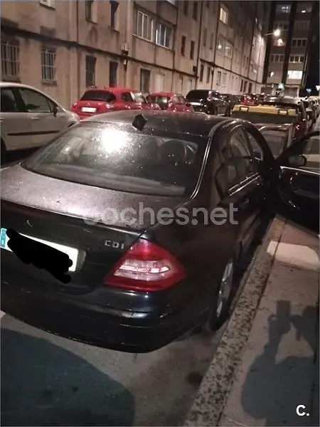 Usado Mercedes C200 Elegance 116 CV (85 kW) 2004 Negro Berlina