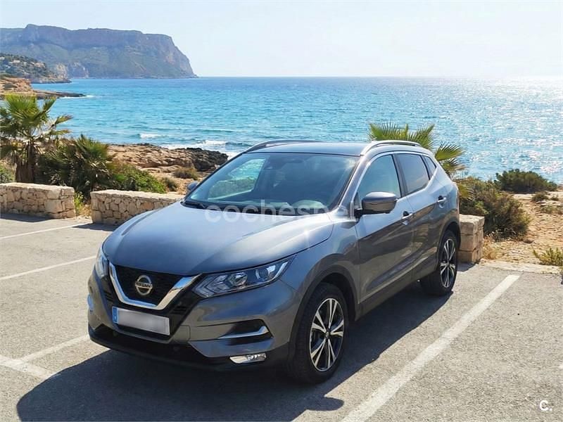 Usado Nissan Qashqai 140 CV (102 kW) 2021 Gris / plata SUV