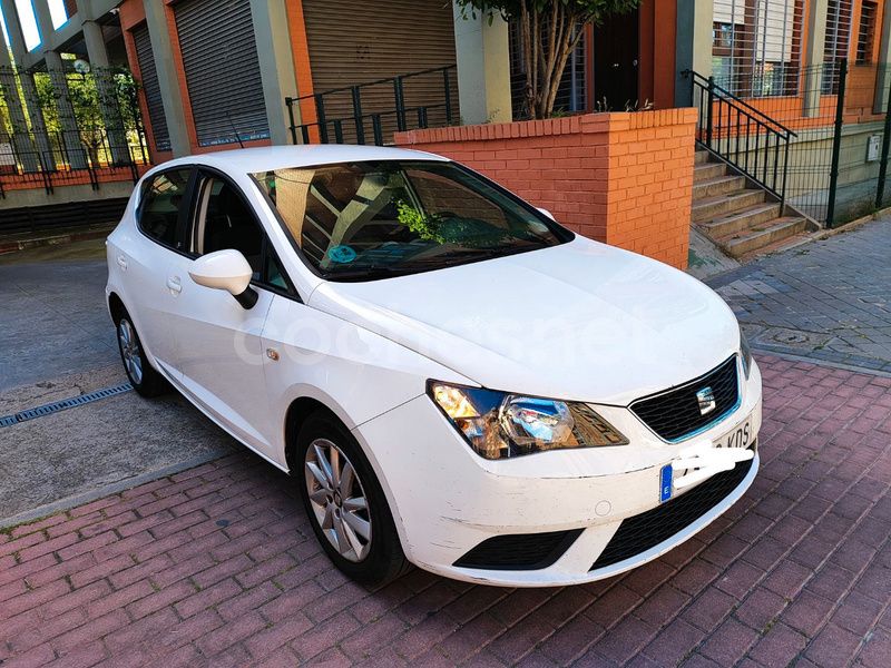 Blanco Usado 2017 Seat Ibiza ST CONNECT Familiar | 6400 € - Imagen 1/4
