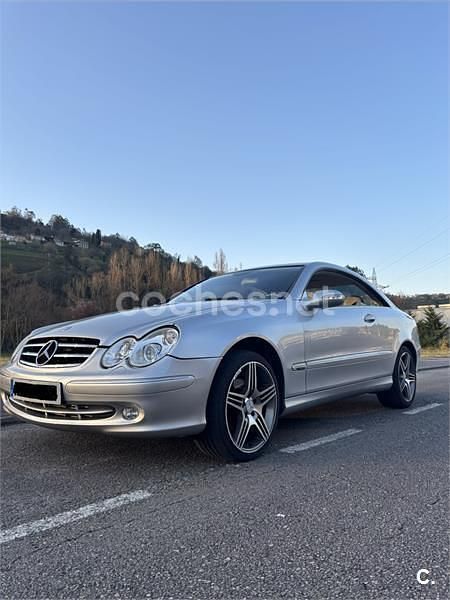 Usado Mercedes CLK270 Avantgarde 170 CV (125 kW) 2004 Gris / plata Coupe