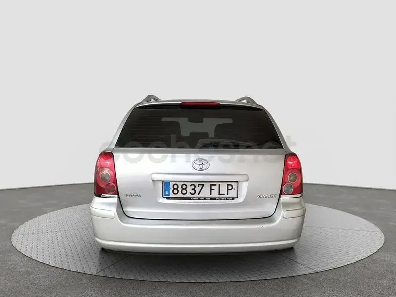 Usado Toyota Avensis Executive 150 CV (110 kW) 2007 Gris / plata Familiar