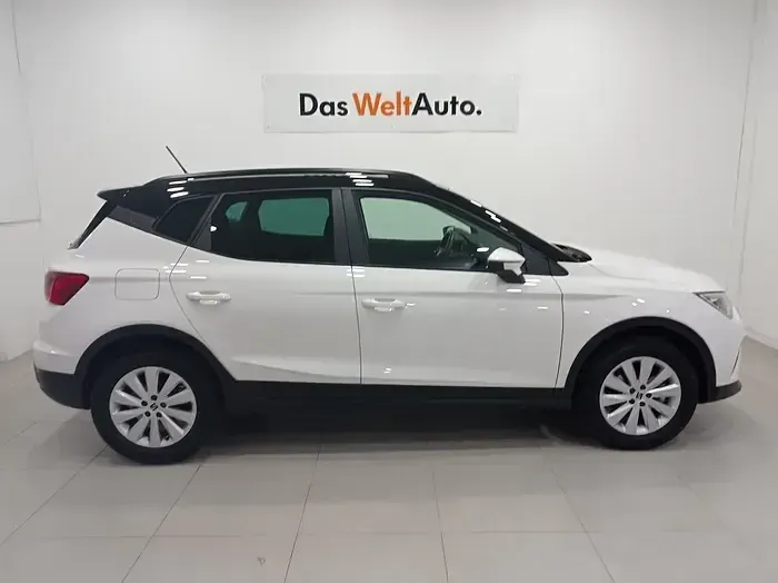 Usado Seat Arona Style 115 CV (84 kW) 2025 Blanco SUV