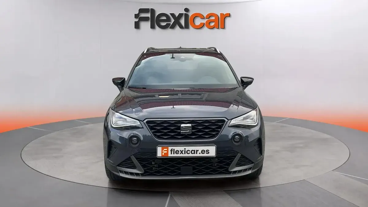 Usado Seat Arona FR 150 CV (110 kW) 2024 Gris SUV