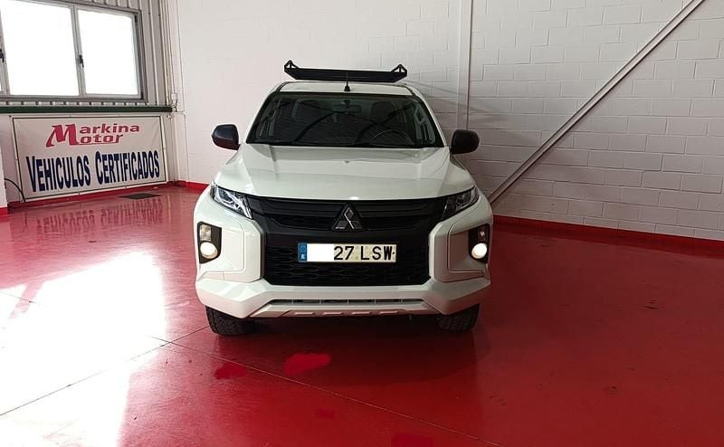 Usado Mitsubishi L200 150 CV (110 kW) 2020 Blanco Recogida