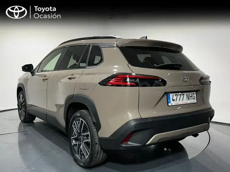 Usado Toyota Corolla Cross Style 140 CV (102 kW) 2025 Marrón SUV