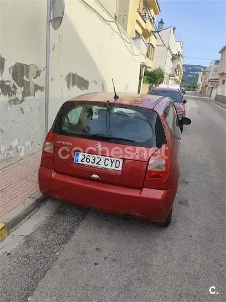 Usado Citroën C2 61 CV (44 kW) 2004 Rojo Utilitario