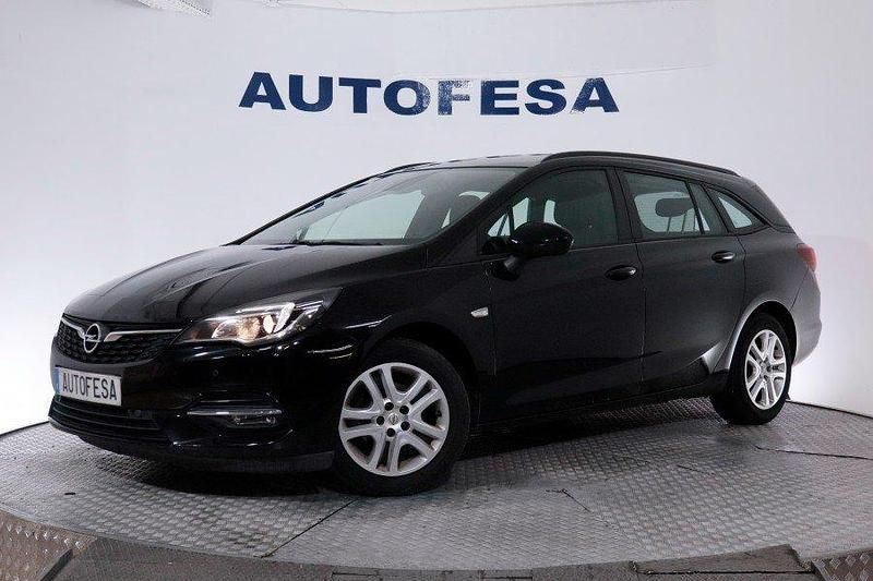 Usado Opel Astra 122 CV (89 kW) 2019 Negro Familiar