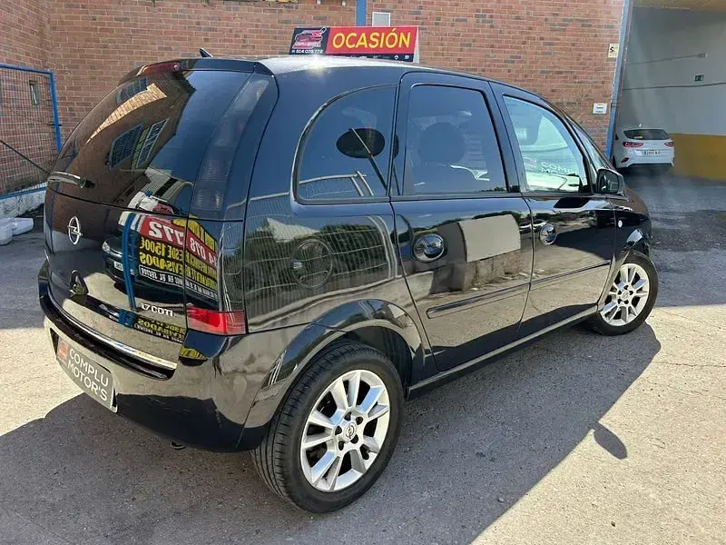 Usado Opel Meriva Cosmo 100 CV (73 kW) 2009 Negro Monovolumen