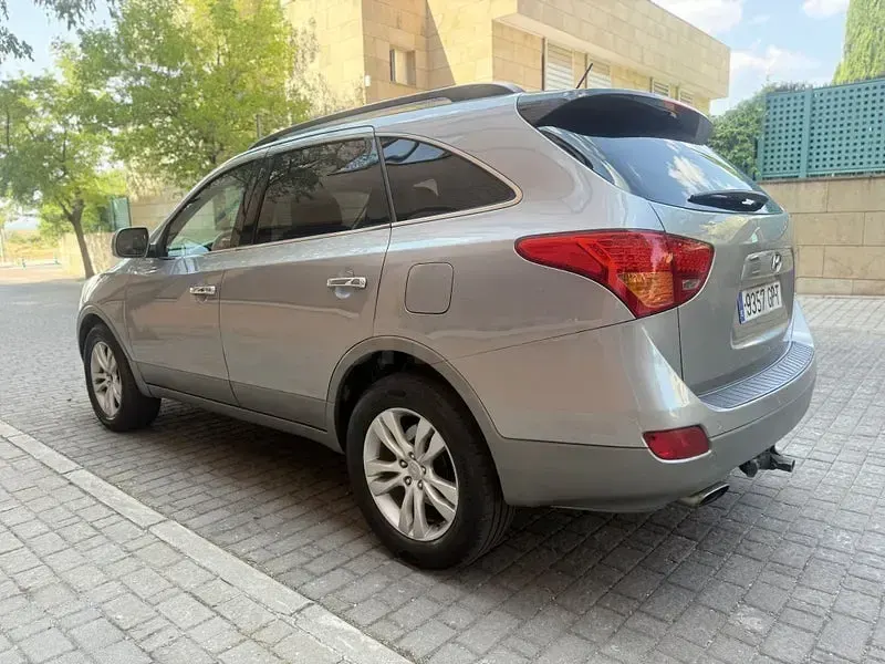 Usado Hyundai Veracruz GLS 240 CV (176 kW) 2009 Gris / plata SUV