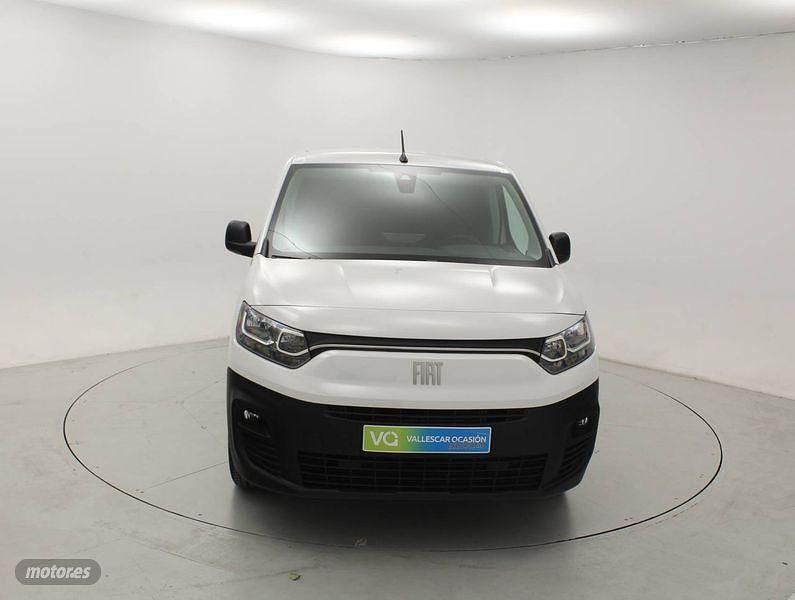 Usado Fiat Doblò 100 kW (136 CV) 2023 Blanco Monovolumen