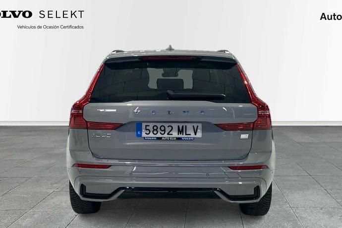 Usado Volvo XC60 Plus 350 CV (257 kW) 2023 SUV