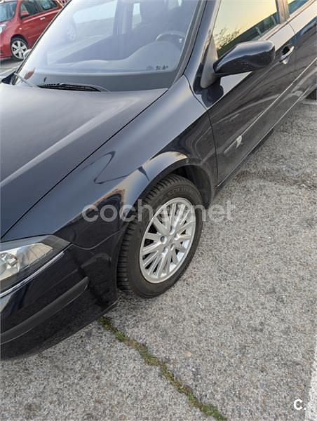 Usado Renault Laguna III Authentique 110 CV (80 kW) 2007 Azul Berlina