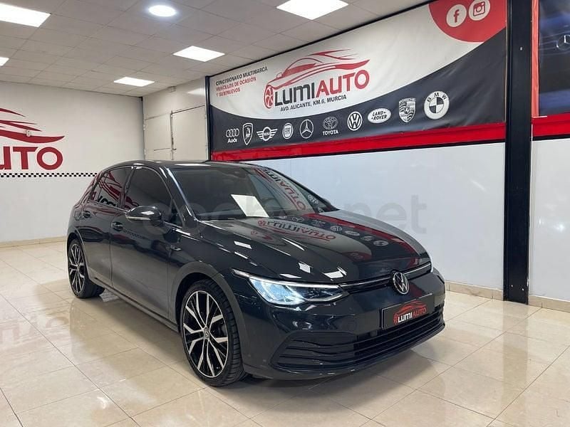 Usado VW Golf VIII Life 150 CV (110 kW) 2022 Gris / plata Berlina