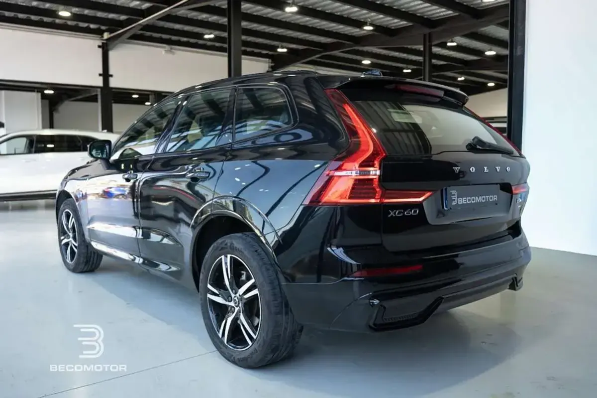 Usado Volvo XC60 Inscription 197 CV (144 kW) 2021 Negro SUV