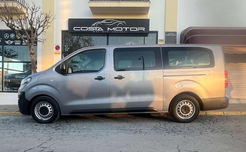 Usado Opel Vivaro 120 CV (88 kW) 2021 Gris Monovolumen