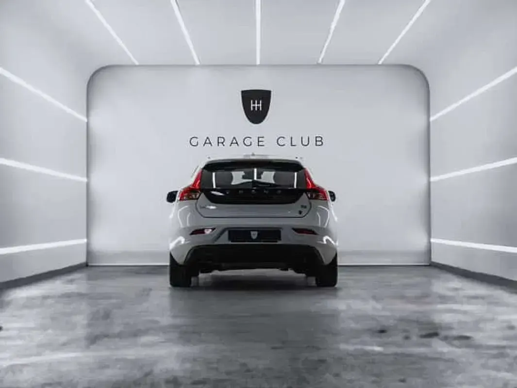 Usado Volvo V40 Summum 179 CV (131 kW) 2013 Blanco Utilitario