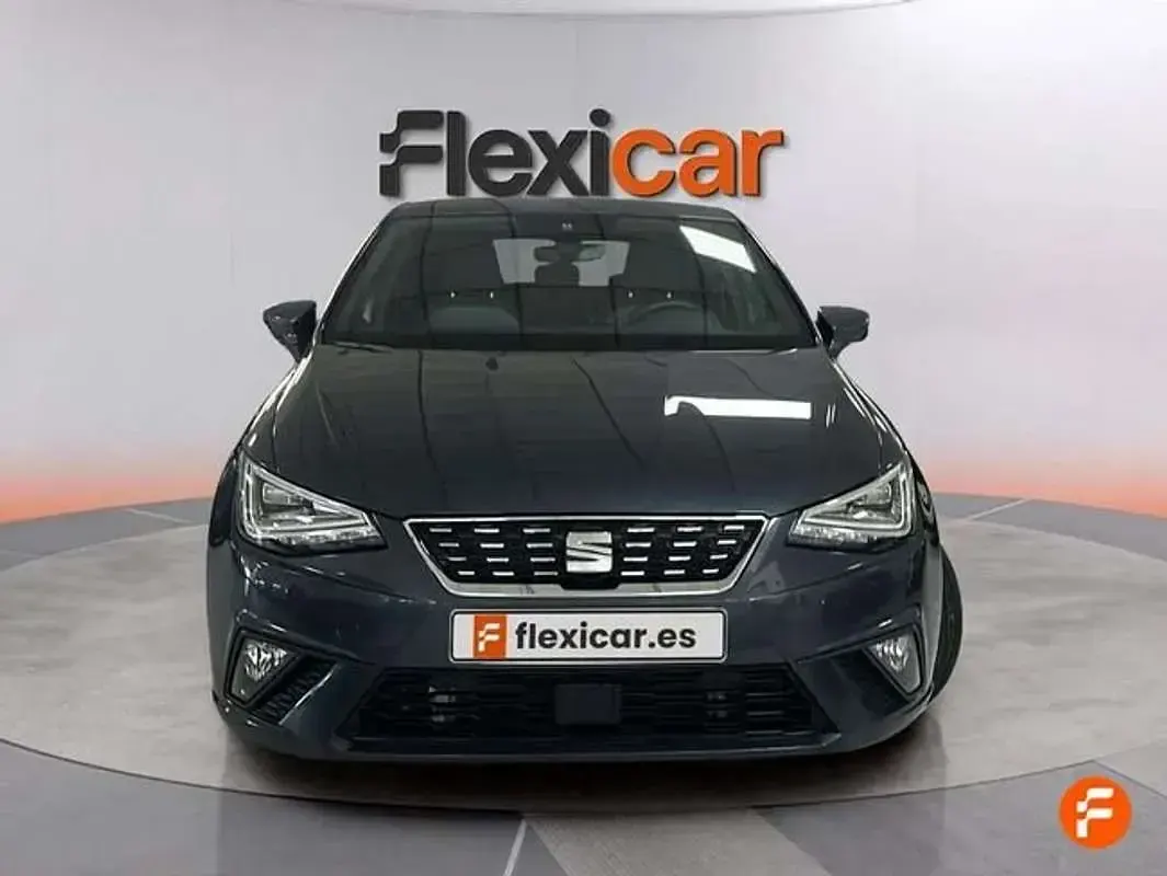Usado Seat Ibiza XCELLENCE 116 CV (85 kW) 2024 Gris Utilitario