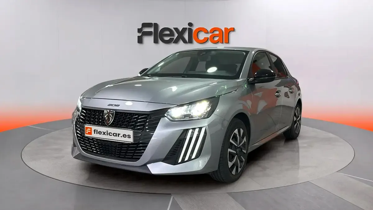 Usado Peugeot 208 Style 110 CV (80 kW) 2025 Gris Utilitario