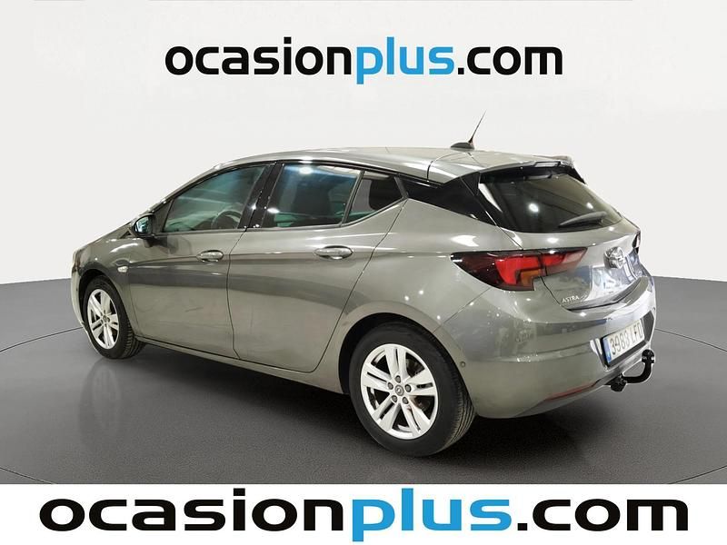 Usado Opel Astra GS Line 110 CV (80 kW) 2020 Gris Utilitario