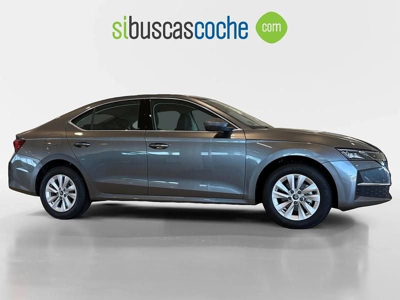 Nuevo Skoda Octavia Selection 150 CV (110 kW) 2025 Gris/plata