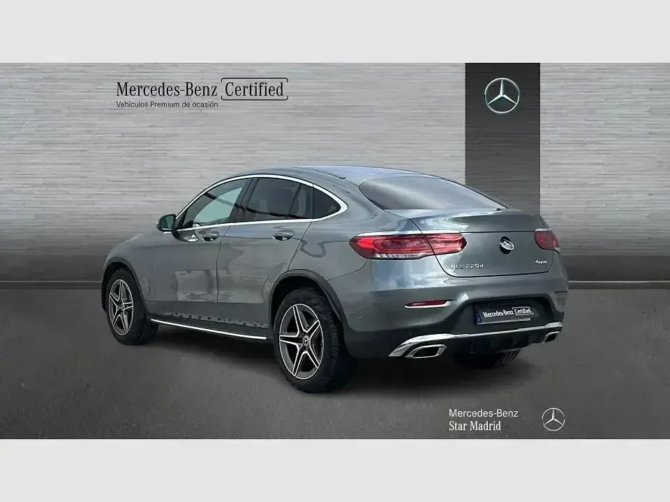 Usado Mercedes GLC220 194 CV (142 kW) 2020 Gris / plata Coupe