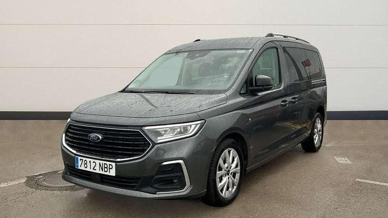 Usado Ford Tourneo Connect Titanium 122 CV (89 kW) 2025 Gris Monovolumen