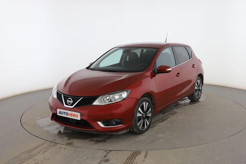 Usado Nissan Pulsar N-Connecta 115 CV (84 kW) 2016 Rojo Berlina