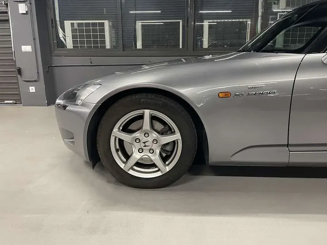 Usado Honda S 2000 S 241 CV (177 kW) 1999 Plateado Descapotable