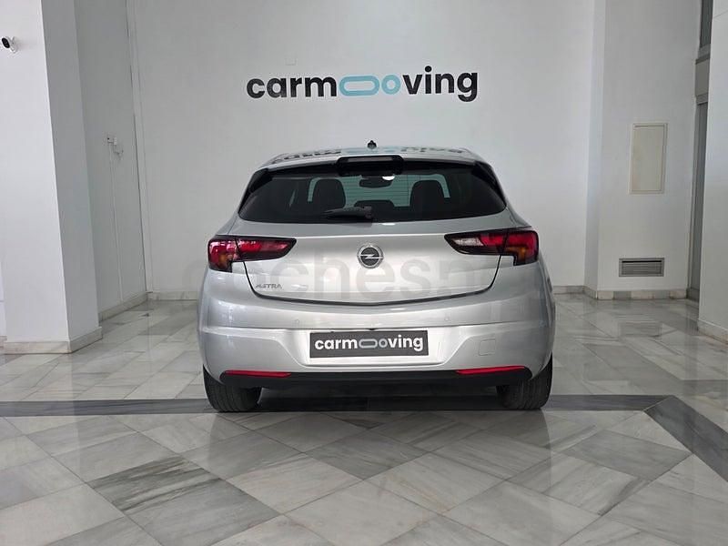 Usado Opel Astra GS Line 110 CV (80 kW) 2020 Gris / plata Berlina