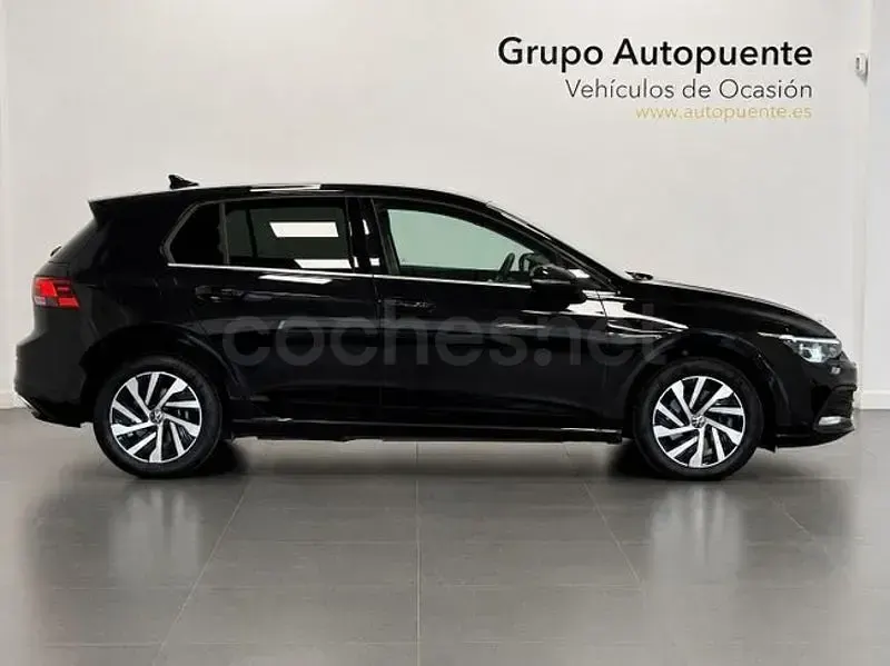 Usado VW Golf VIII 204 CV (150 kW) 2023 Negro Berlina
