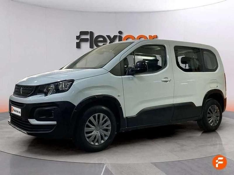 Usado Peugeot Rifter Active 102 CV (75 kW) 2022 Blanco Monovolumen