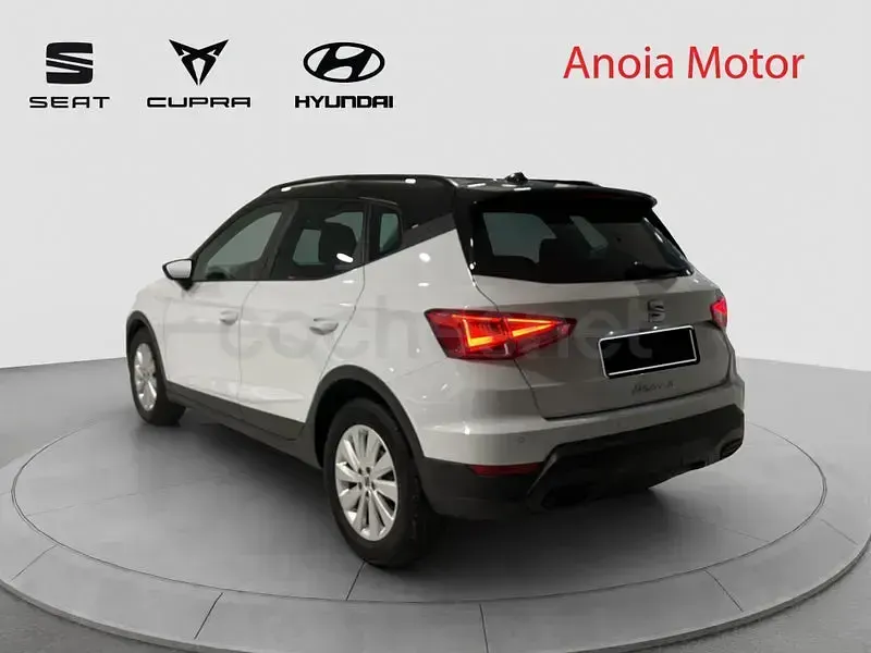 Usado Seat Arona Style 116 CV (85 kW) 2025 Blanco SUV