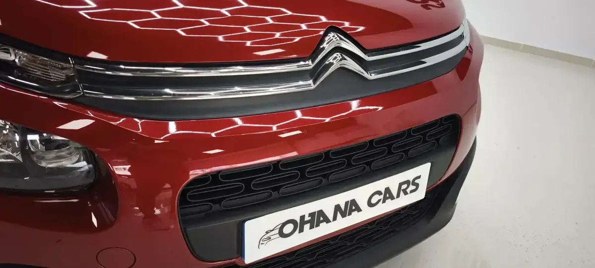 Usado Citroën C3 Feel 82 CV (60 kW) 2019 Rojo Utilitario