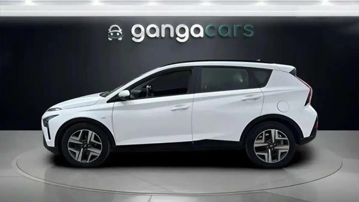 Usado Hyundai Bayon 101 CV (74 kW) 2023 Blanco SUV