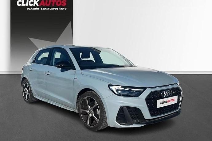 Usado Audi A1 Comfort 95 CV (69 kW) 2024 Rojo SUV