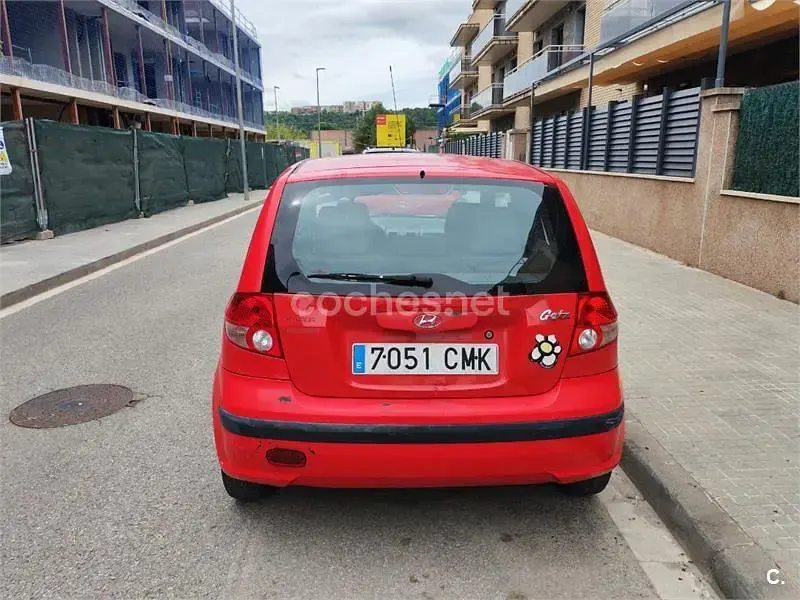 Usado Hyundai Getz 63 CV (46 kW) 2003 Rojo Utilitario