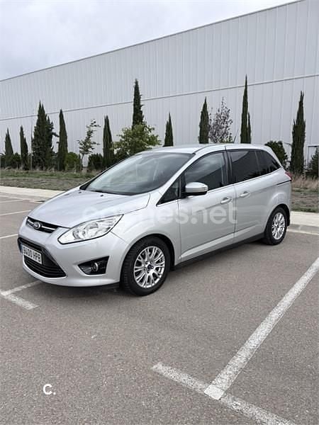 Usado Ford Grand C-Max Titanium 140 CV (102 kW) 2013 Gris / plata Monovolumen