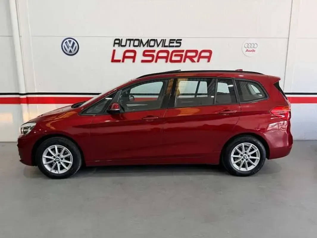 Usado BMW 216 Active Tourer Comfort Edition 116 CV (85 kW) 2018 Rojo Monovolumen