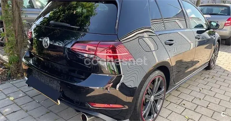 Usado VW Golf VII GTI 245 CV (180 kW) 2019 Negro Berlina