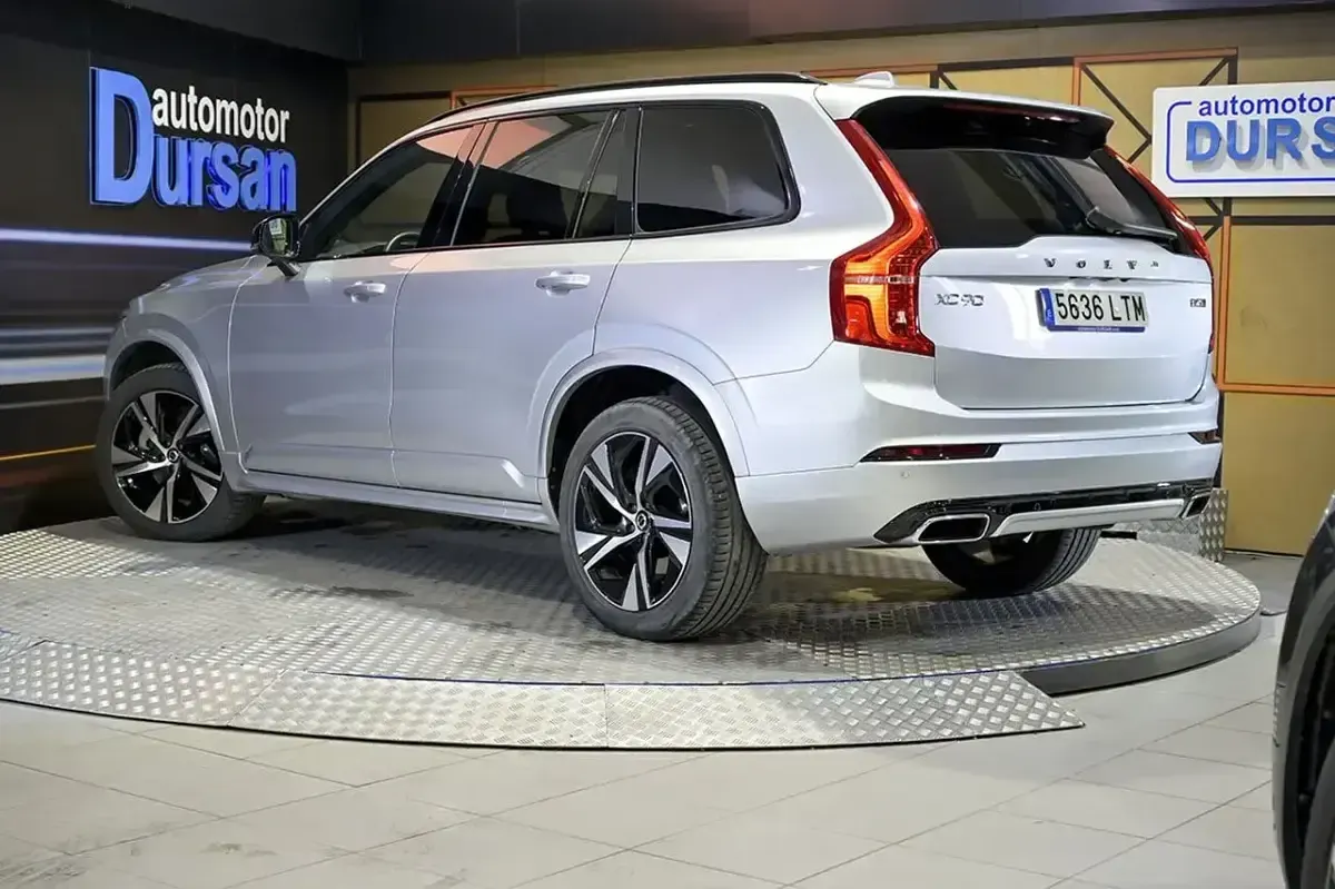 Usado Volvo XC90 R-Design 235 CV (172 kW) 2021 Gris claro SUV