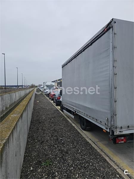 Usado Iveco Daily 176 CV (129 kW) 2012 Gris / plata Pickup/Camioneta