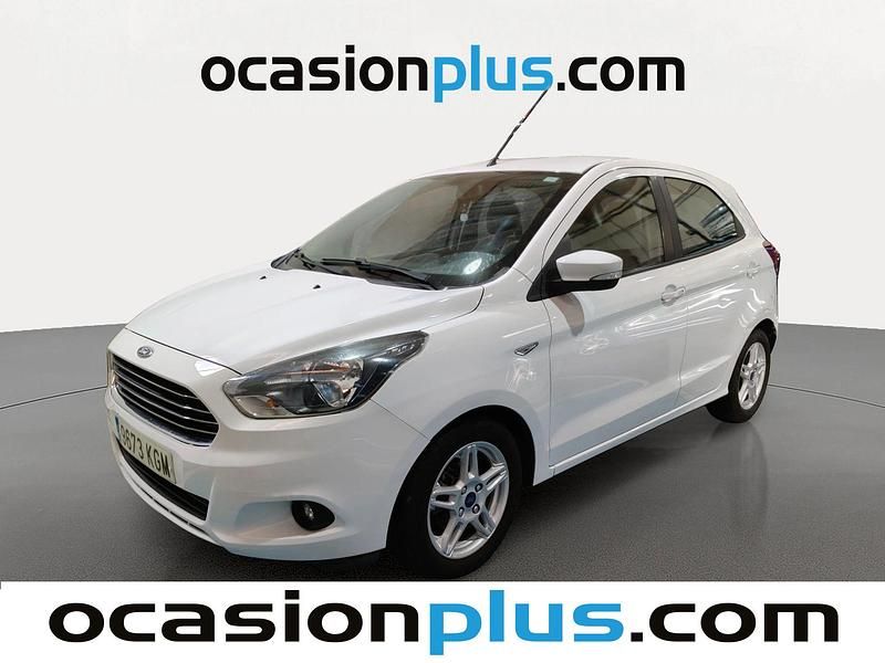 Blanco Usado 2017 Ford Ka Plus Ultimate Utilitario | 8325 € (Precio justo) - Imagen 1/4