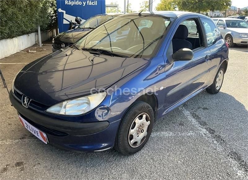 Azul Usado 2000 Peugeot 206 Berlina | 2000 € (Precio justo) - Imagen 1/4