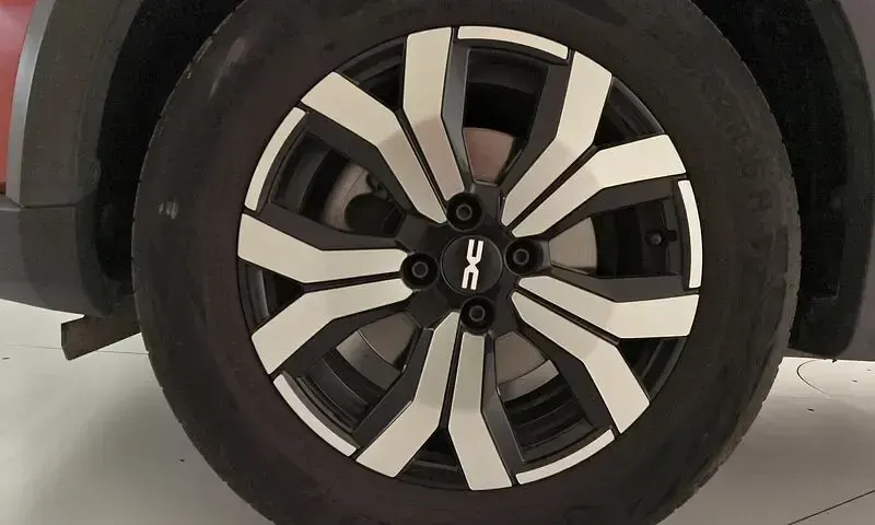 Usado Dacia Jogger Expression 110 CV (80 kW) 2024 Naranja Monovolumen