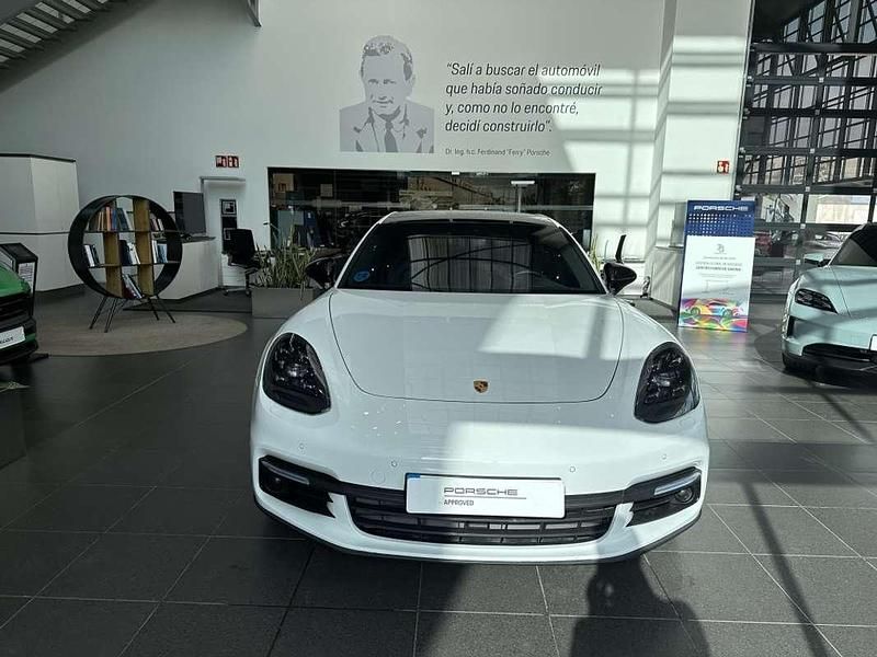 Usado Porsche Panamera Sport Turismo 462 CV (339 kW) 2018 Blanco Familiar