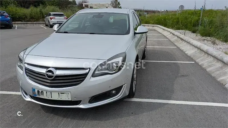 Usado Opel Insignia Excellence 170 CV (125 kW) 2015 Gris / plata Familiar